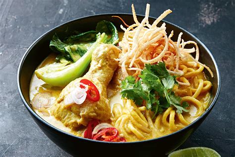  Khao Soi ! Une soupe crémeuse et épicée qui ravira vos papilles